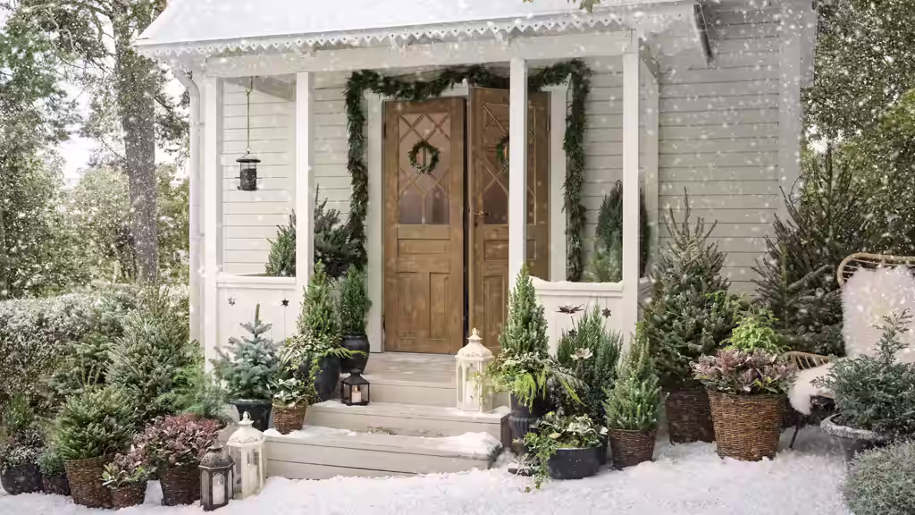 Decorate the entrance for Christmas