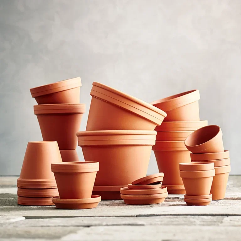 Plant pot D11 terracotta