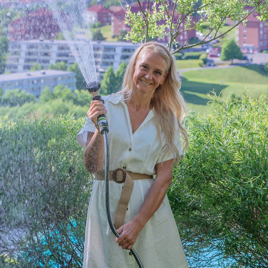 Garden visit: Nordic and minimalist style at Hanne's