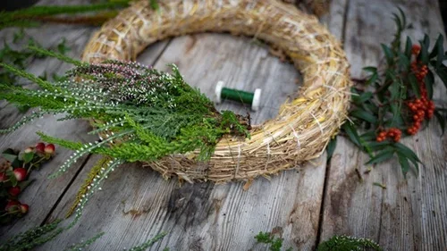 Create your own fall wreath with heather