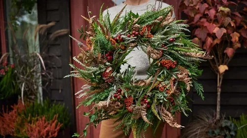 Create your own fall wreath with heather