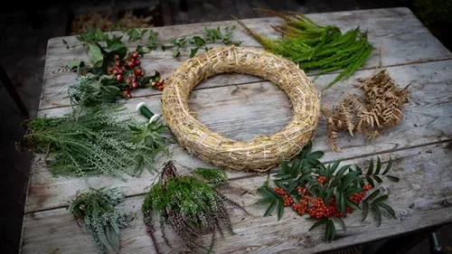Create your own fall wreath with heather