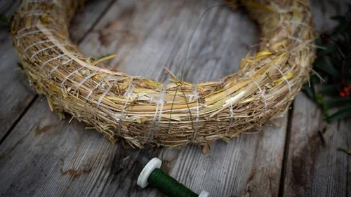 Create your own fall wreath with heather