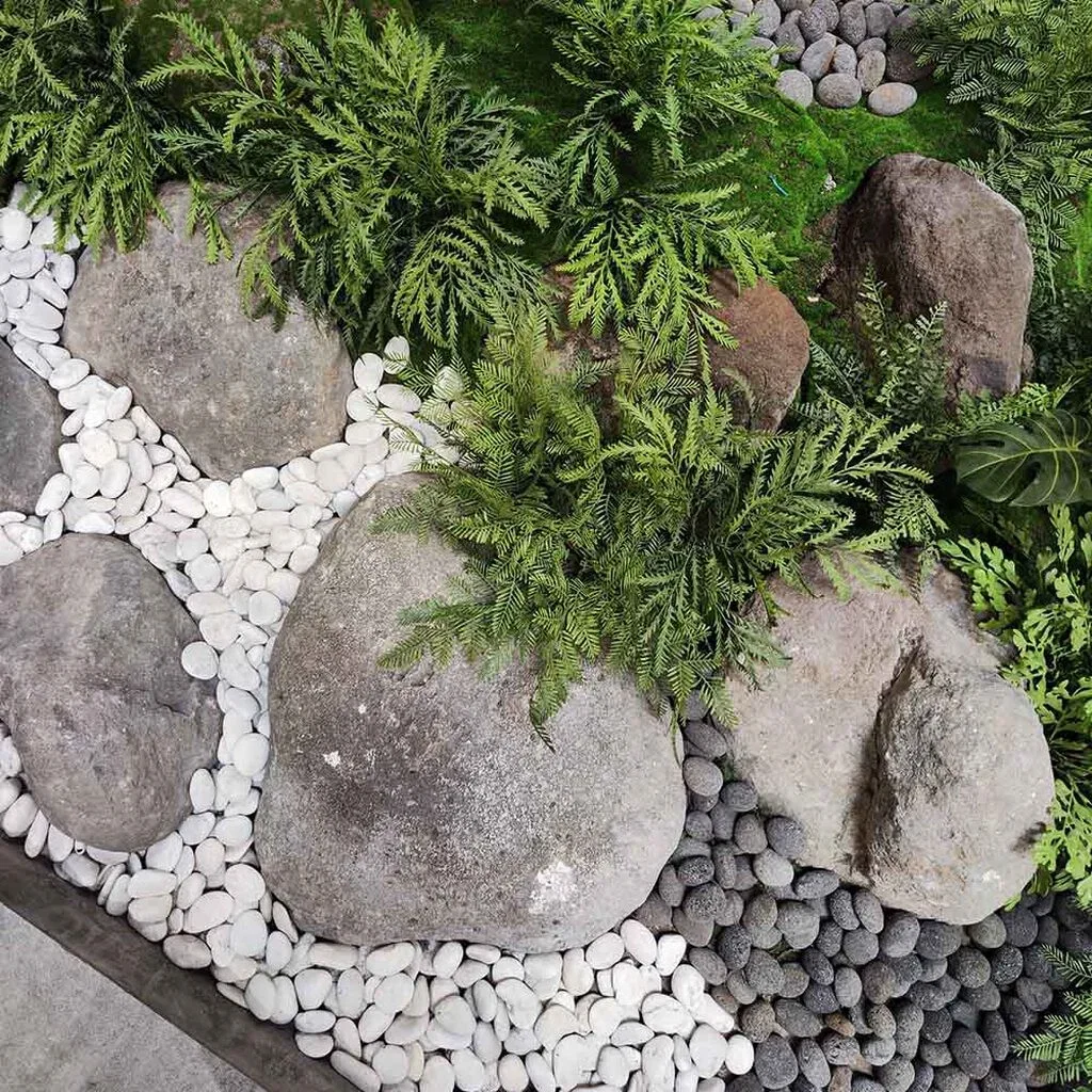 Decorative stones outdoors and indoors – take your garden and home to a new level