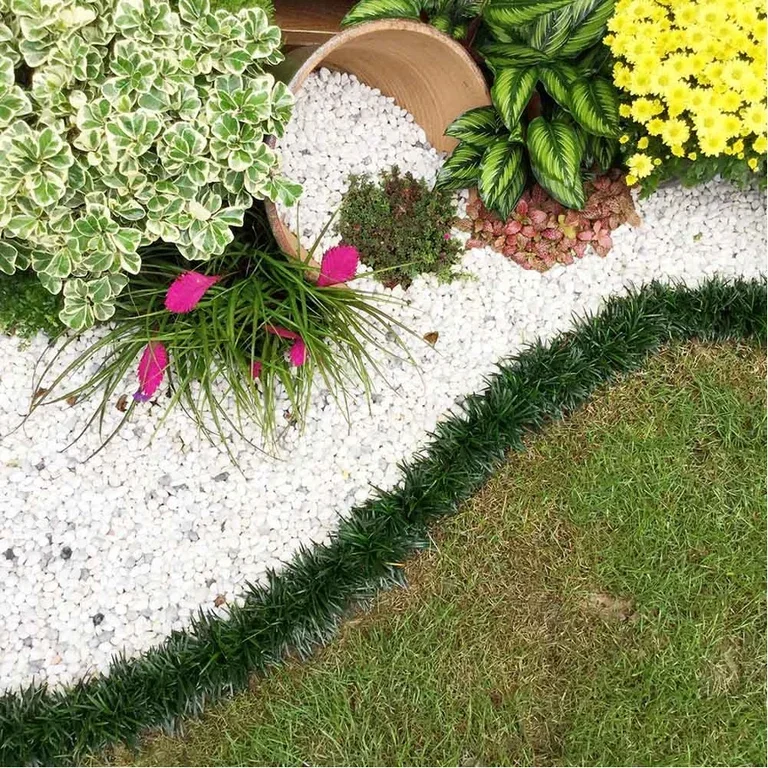Decorative stones outdoors and indoors – take your garden and home to a new level