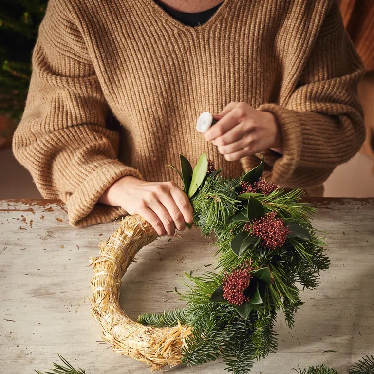 Make Your Own Christmas Wreath