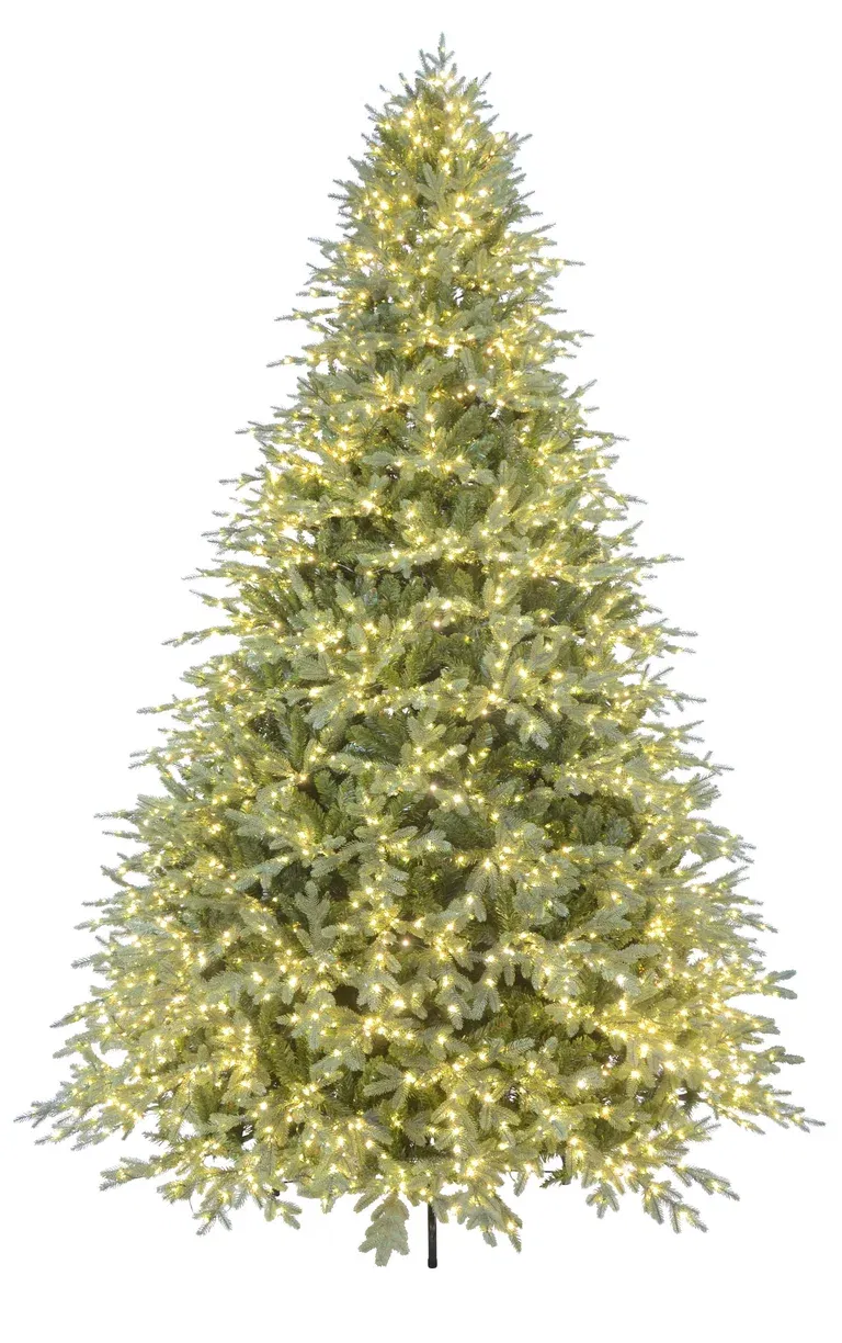 Konstgran Kongsberg med LED-belysning